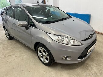 Ford Fiesta 1.25 TITANIUM PAR.ASISTENT VYHŘ.SEDAD.DIGIKLIMA - 4