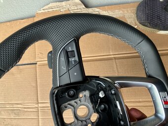 Zkosený volant AUDI S-line poloperforace q7 q8 - 4