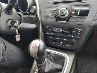 Honda Civic 5DR 1.4i, r. 2014 - 4