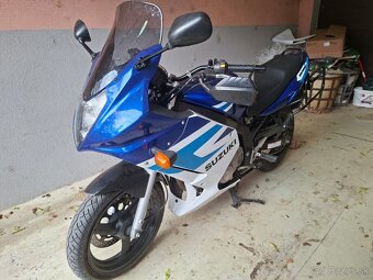Suzuki GS500F - 4
