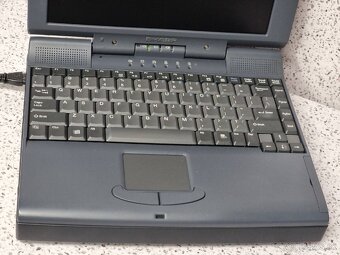 # SHARP PC-9080 starý laptop/notebook - 4