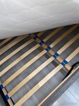 Manželská posteľ - 4