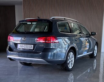 Volkswagen Passat Alltrack 2.0 TDI 4-Motion - 4