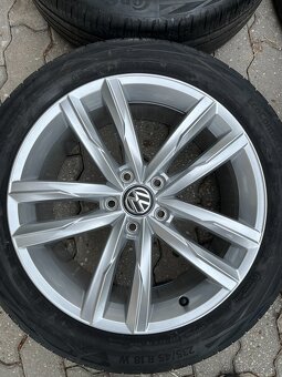 Originalna sada diskov VW DARTFORD R18 8J ET44 - 4