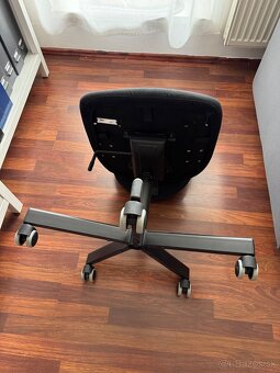 Kancelárska stolička Ikea FLINTAN - 4