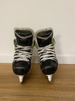 Predám korčule BAUER VAPOR X4 - 4