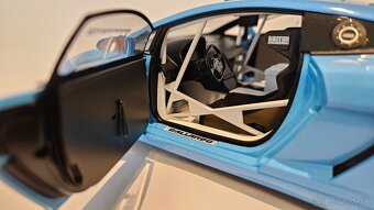 Autoart 1:18 Lamborghini Gallardo GT3 FL2 - 4