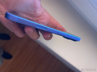 Apple iPhone 16 256GB Ultramarine - 4