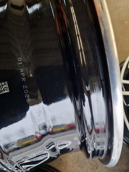 Alu disky org.VW T7 R17"5x120z nového auta - 4