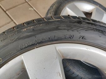 Predám original 17" kolesá na Peugeot - 4