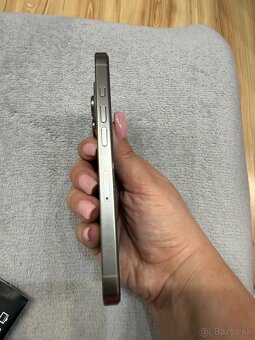 iPhone 16 pro natural titanium - 4