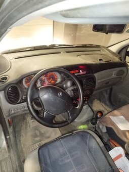 Predám Renault Scénic - 4