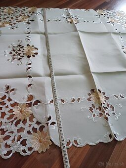 Nový obrus - 4