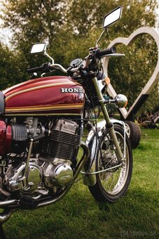 Honda CB 750 K7 - 4