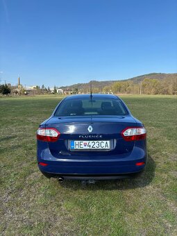 Renalt Fluence - 4