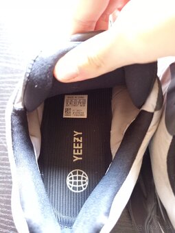 Adidas Yeezy Boost V3 Clay Brown - 4