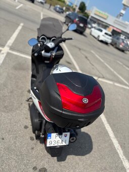 Predám Yamahu Xmax 250 - 4