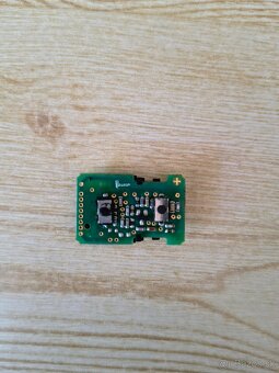 Predam mikrospinace 90ks 4 x 6 x 2.5 mm - 4