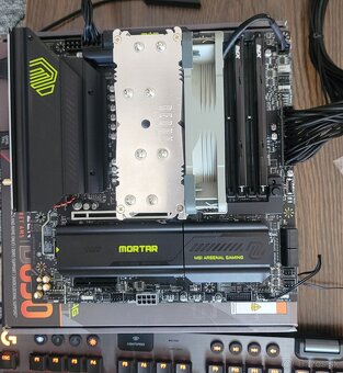 P: Set B850 Ryzen 9800x3D 32gb ram 2tb nvme gen5 - 4