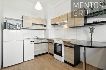 REZERVOVANÉ Na predaj 2-izbový byt s parkovacím miestom, St - 4