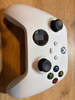 Ovládač Xbox One - 4