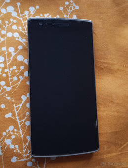 One Plus A0001 64gb verzia cierna farba - 4
