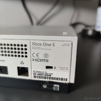 Xbox One S 500GB - 4