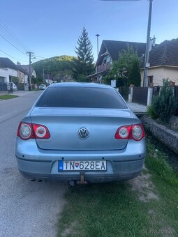 Volkswagen Passat - 4