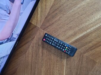 32" Led LCD Samsung - 4