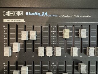 SGM STUDIO DMX svetelny pult mixpult - 4