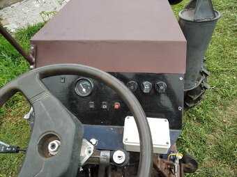 Predám malotraktor 4x4 - 4