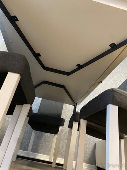 Jedálenský stôl a stoličky - 4