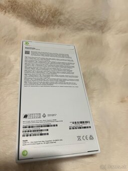 iPhone 15 Pro Max 256 GB - 4