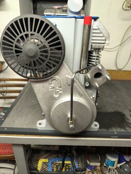 Predám kompresor Orlík dvojvalec 2JSK-75 - 4