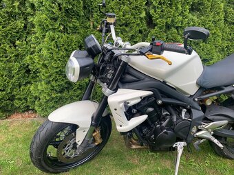Triumph street triple 675 - 4