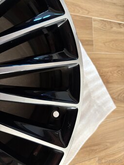 Original elektrony Mercedes trieda C AMG packet - 4