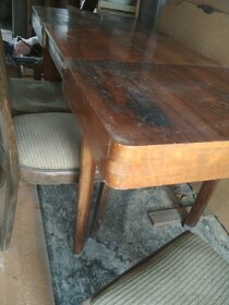 Predám starožitný stôl so stoličkami - 4