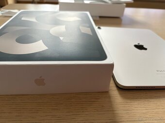iPad Air M1 - 256GB - hviezdne biela - 4