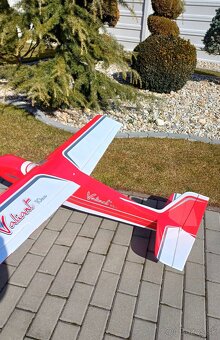 Hangar Valiant 10cc 1.8m - 4