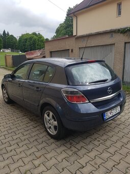 Opel Astra - 4
