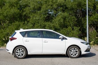 Toyota Auris 1.6 benzin 2019 - 4