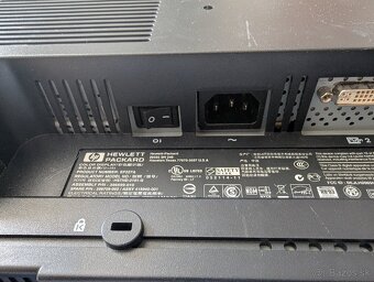 LCD displej HP LP2065 - 4