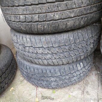 Zimné pneu 195 60 15C - 4