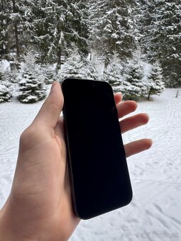 Apple iPhone 15 Pro 128GB Black Titanium - 4