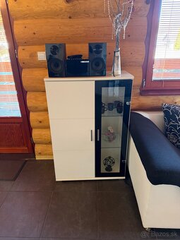 sedacka a cela obyvackova zostava - 4