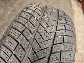 235/50-R19 zimne - 4