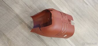 Jawa 50 pionýr 550, 555 prsíčka, dvířka, podsedláky, víčko - 4