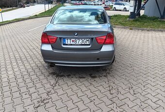 Bmw e90 318d - 4