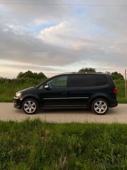VW Touran Highline 2,0 TDI - 4