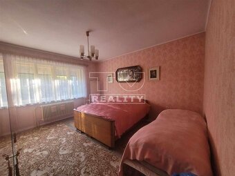 NA PREDAJ DVOJGENERAAČNÝ RODINNÝ DOM, 1100m2, PODHRADIE - 4